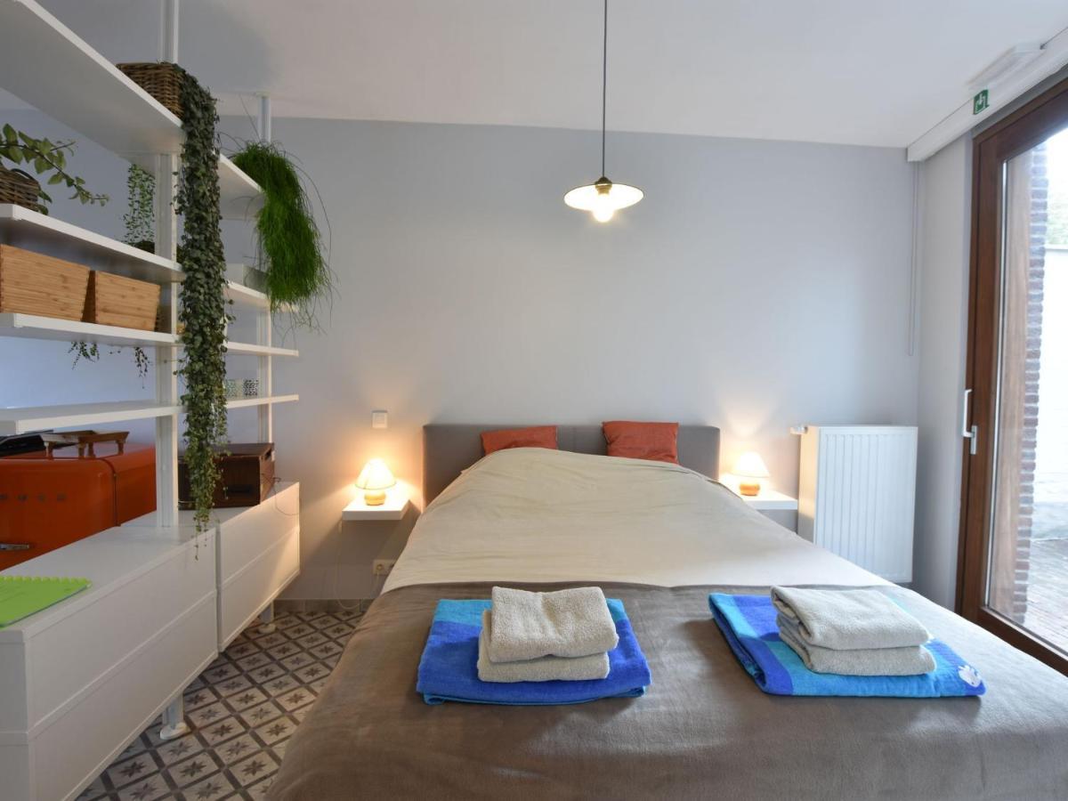 Studio In Ieper With Terrace Extérieur photo