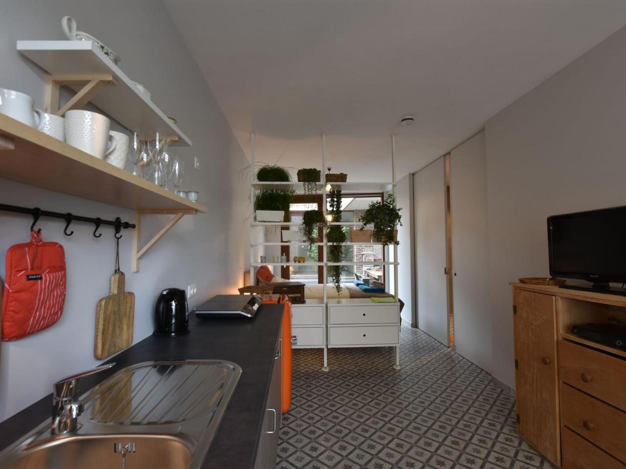 Studio In Ieper With Terrace Extérieur photo